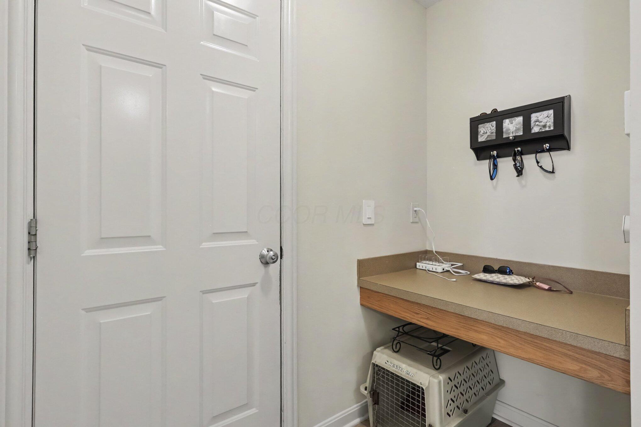 5806 Northup Road Dublin, OH 43016 - Photo 8 of 44 008_file_5193