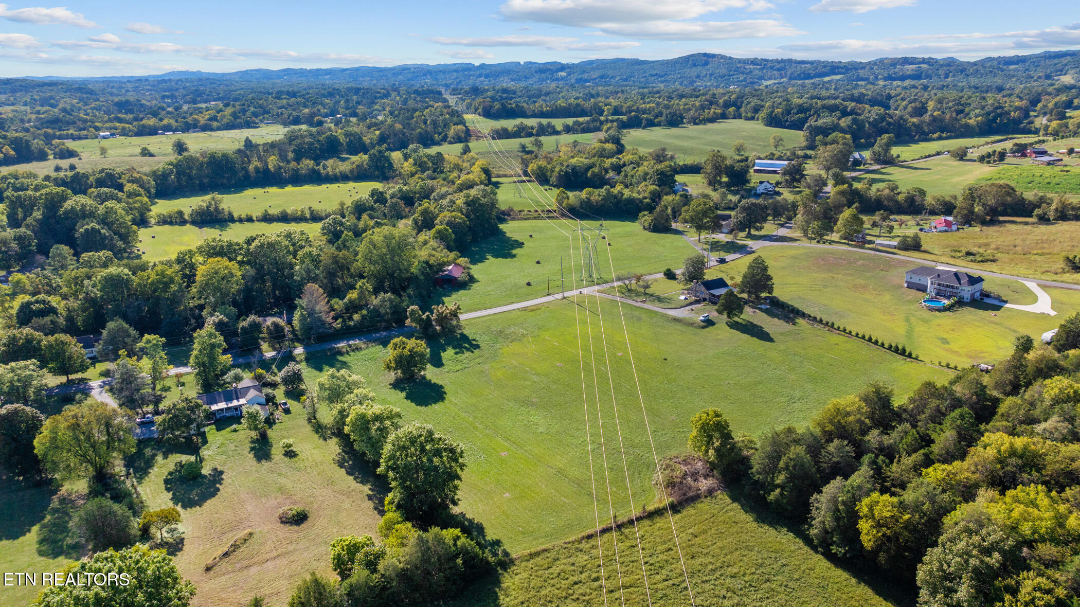 8012 Corryton Road Corryton, TN 37721 - Photo 6 of 12 dji_20240919170803_0100_d