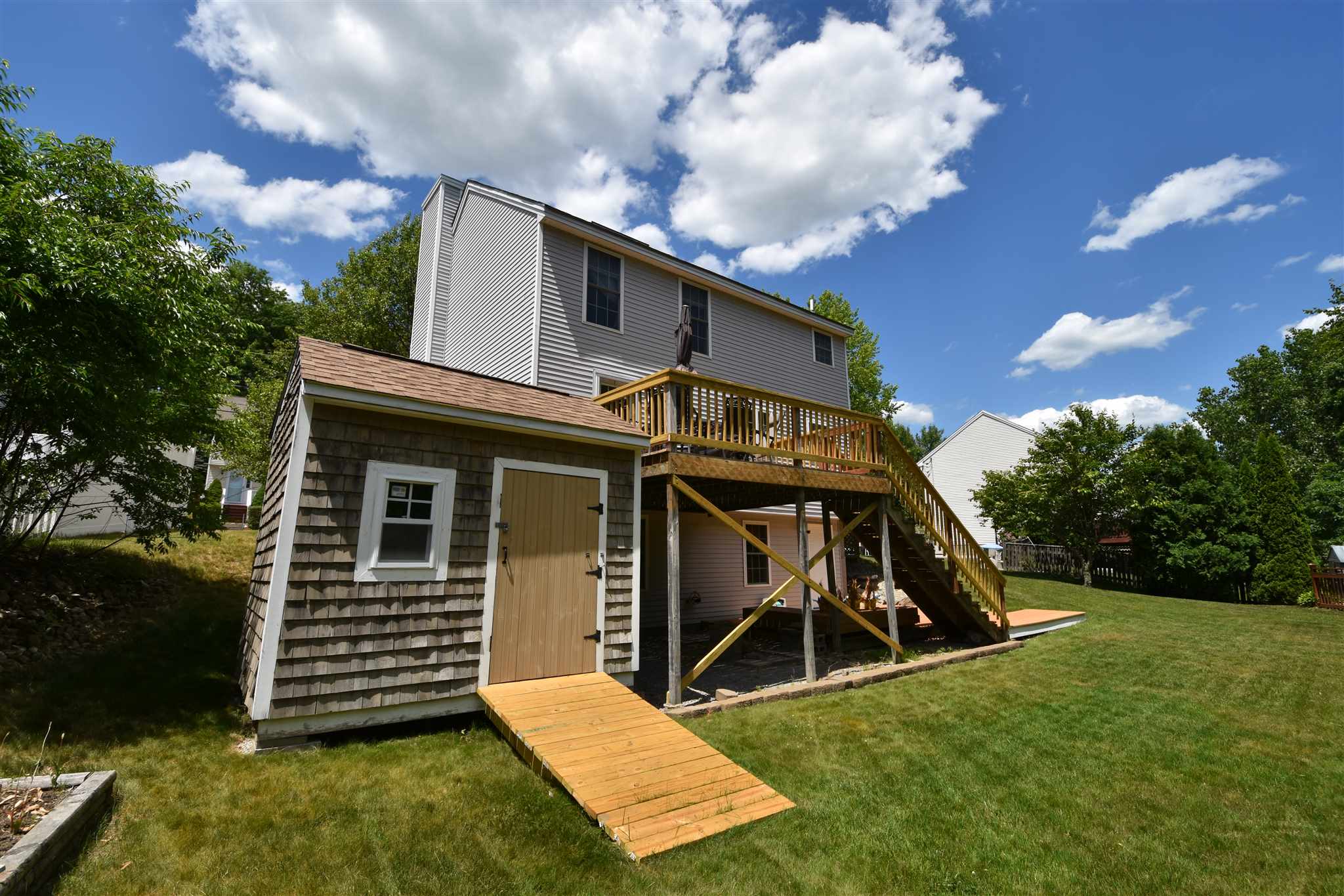 280 Wellington Hill Road Manchester, NH 03104 - Photo 2 of 39 Gallery Image 2