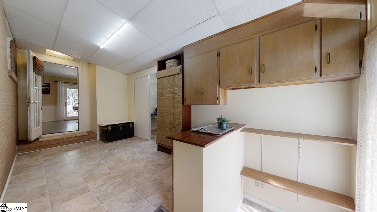 11 Berryhill Road Greenville, SC 29615 - Photo 19 of 36 Gallery Image 19