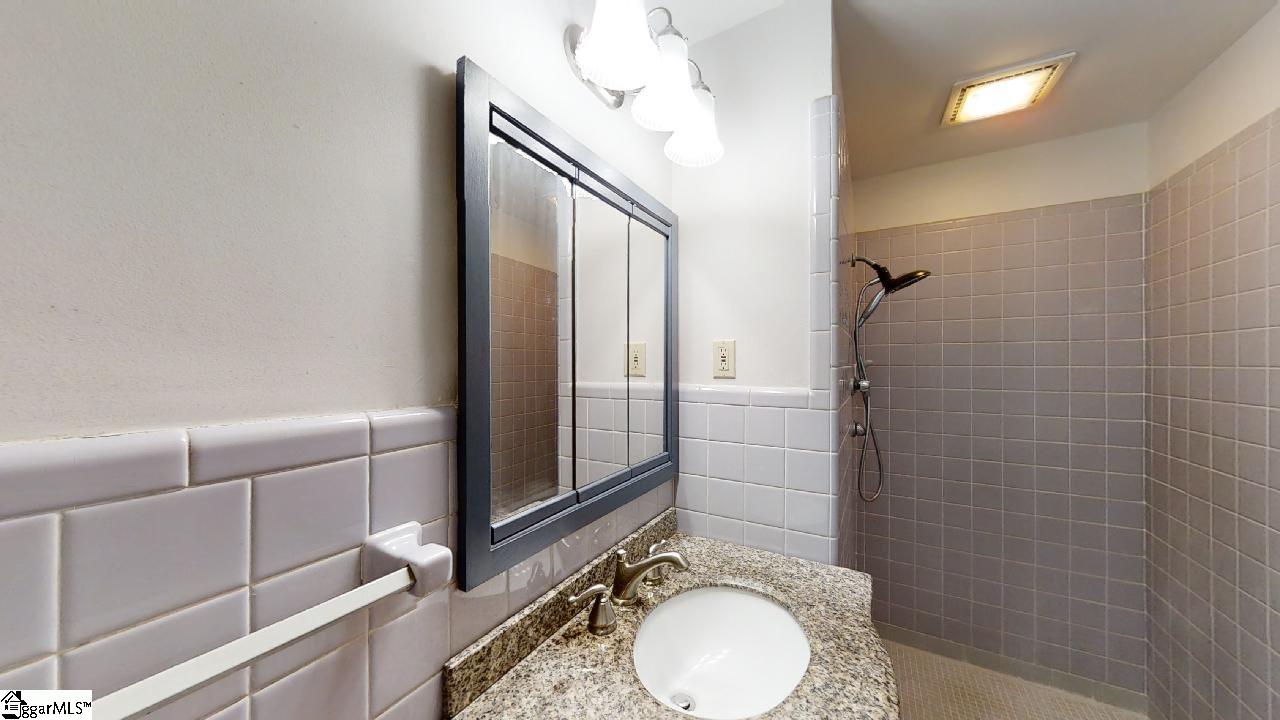11 Berryhill Road Greenville, SC 29615 - Photo 24 of 36 Gallery Image 24