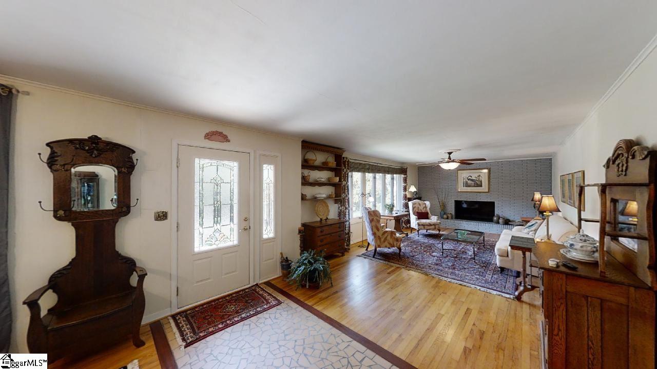 11 Berryhill Road Greenville, SC 29615 - Photo 6 of 36 Gallery Image 6
