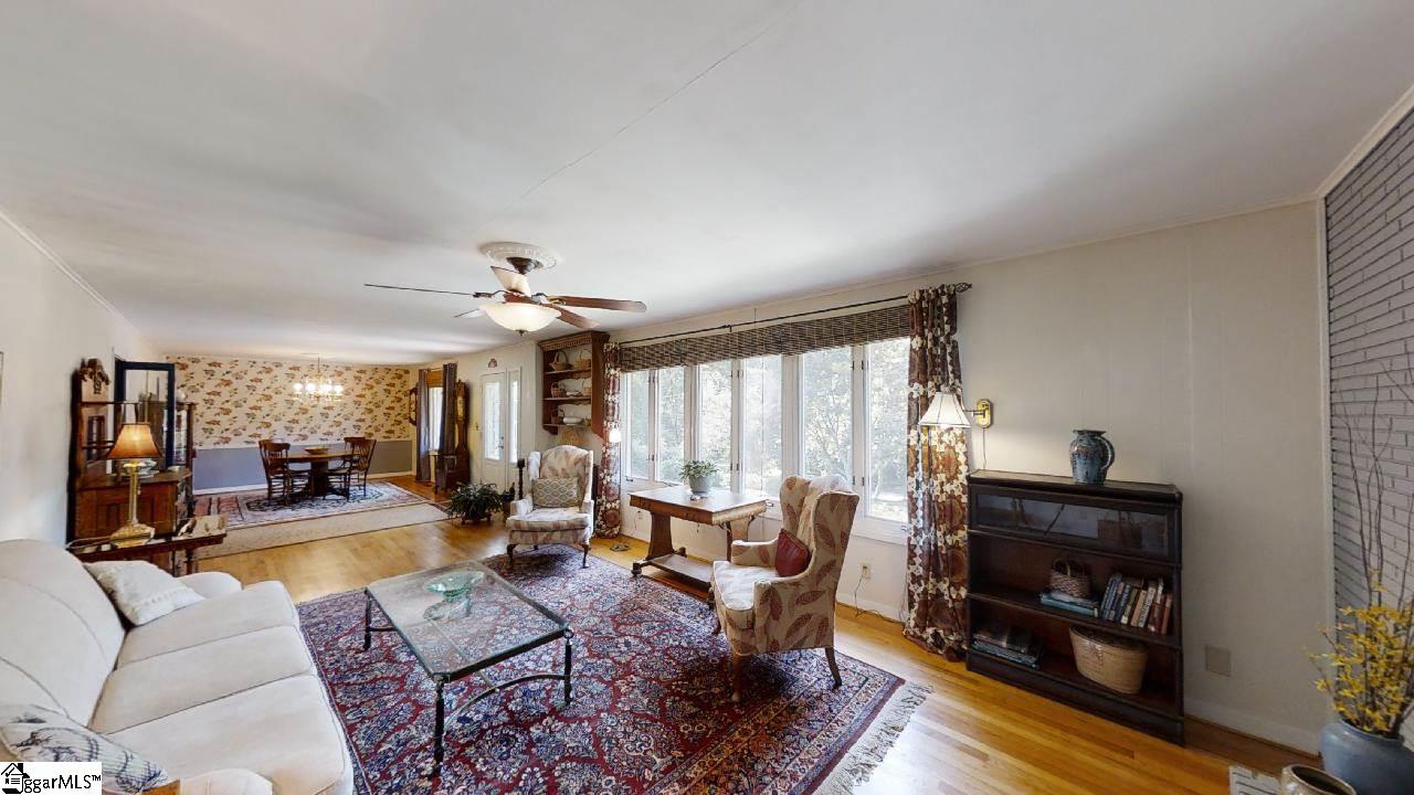 11 Berryhill Road Greenville, SC 29615 - Photo 7 of 36 Gallery Image 7