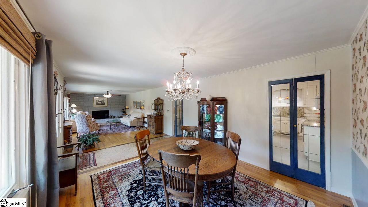11 Berryhill Road Greenville, SC 29615 - Photo 8 of 36 Gallery Image 8