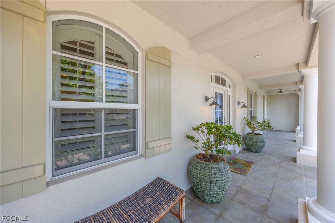 528 Lighthouse Way Sanibel, FL 33957 - Photo 12 of 49 a view of a living room and a potted plant