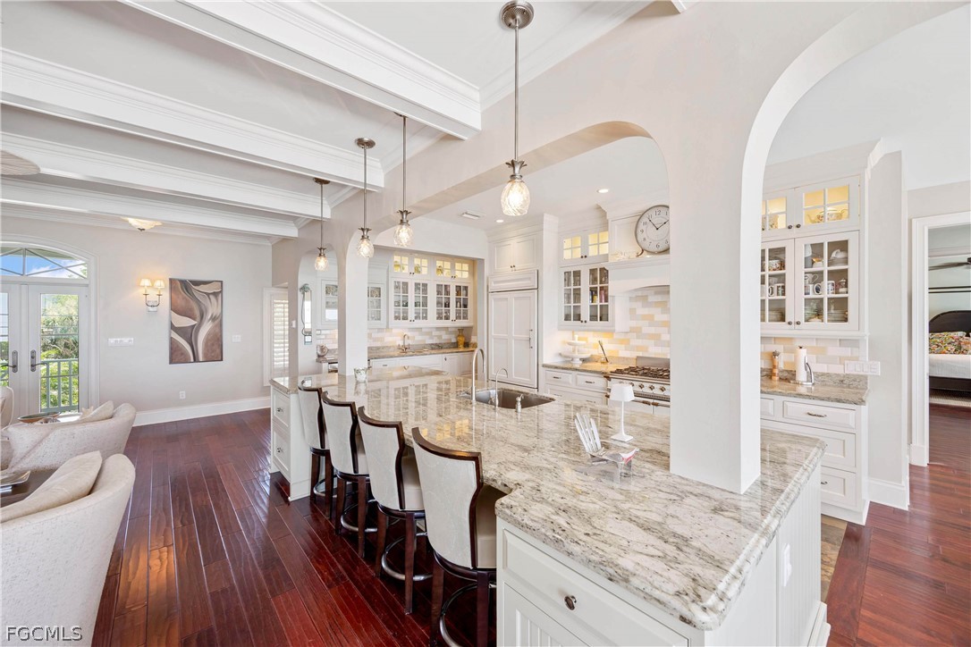 528 Lighthouse Way Sanibel, FL 33957 - Photo 20 of 49 a view of a living room and dining room