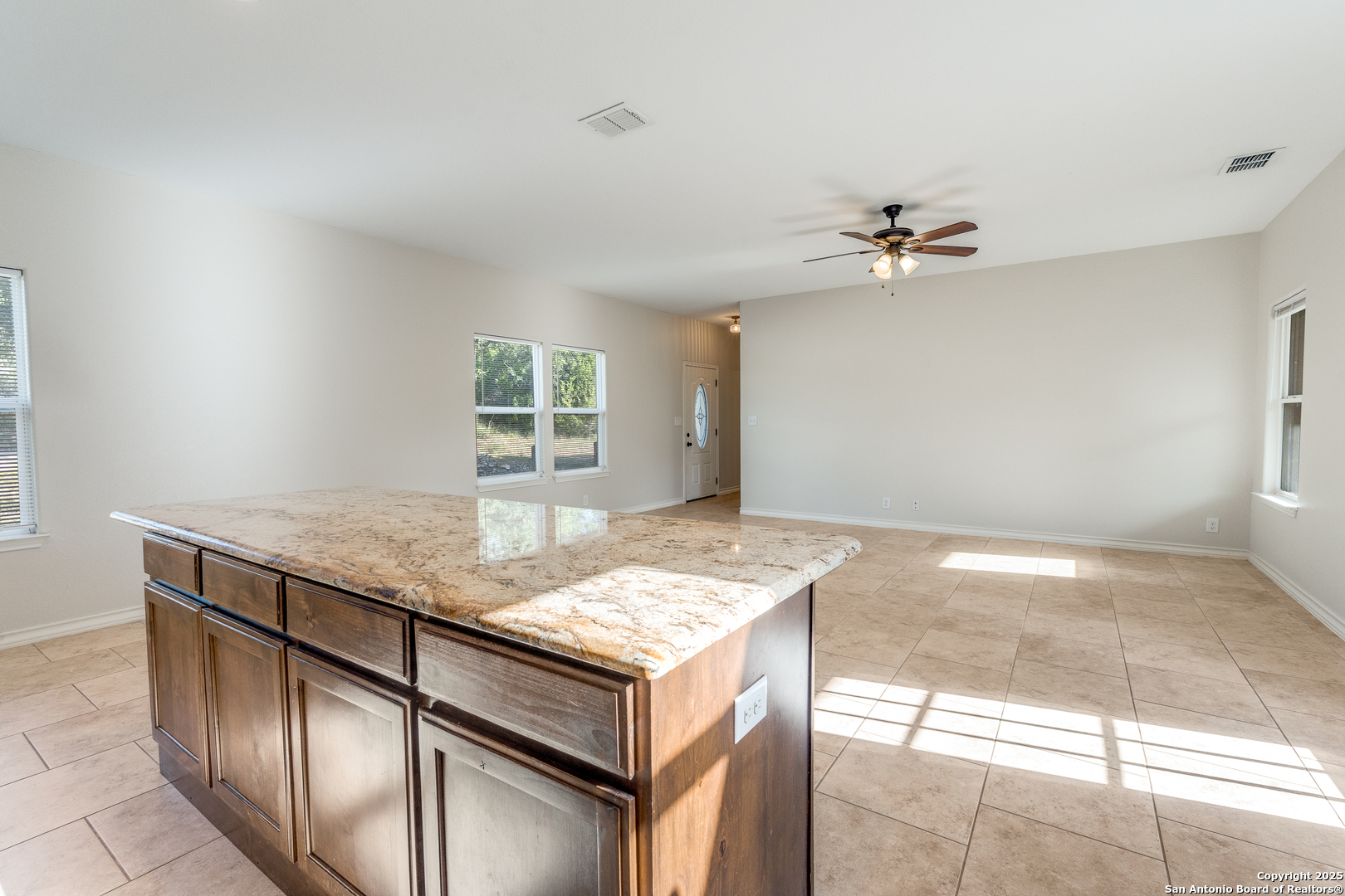 1131 Rocky Ridge Loop Canyon Lake, TX 78133 - Photo 7 of 25 Gallery Image 7