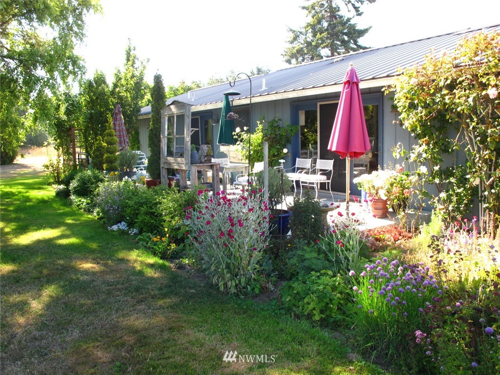 136 Finn Hall Road Port Angeles, WA 98362 - Photo 1 of 16