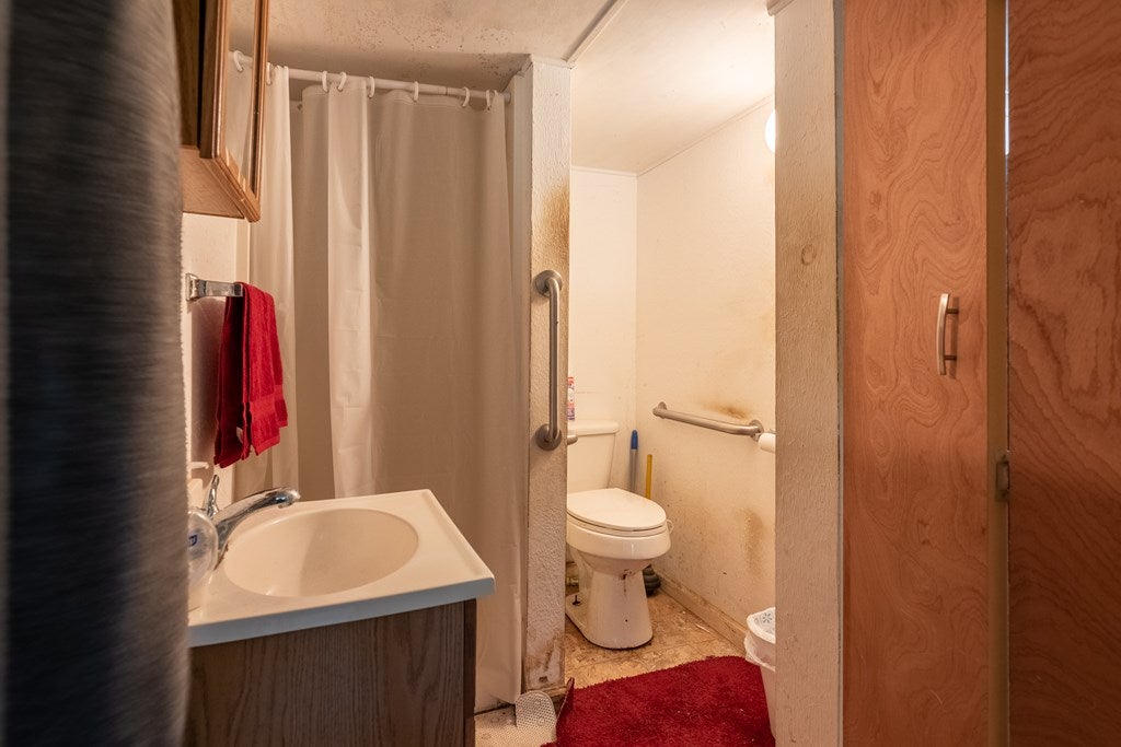 124 Frazier Road Galax, VA 24333 - Photo 6 of 35 Gallery Image 6