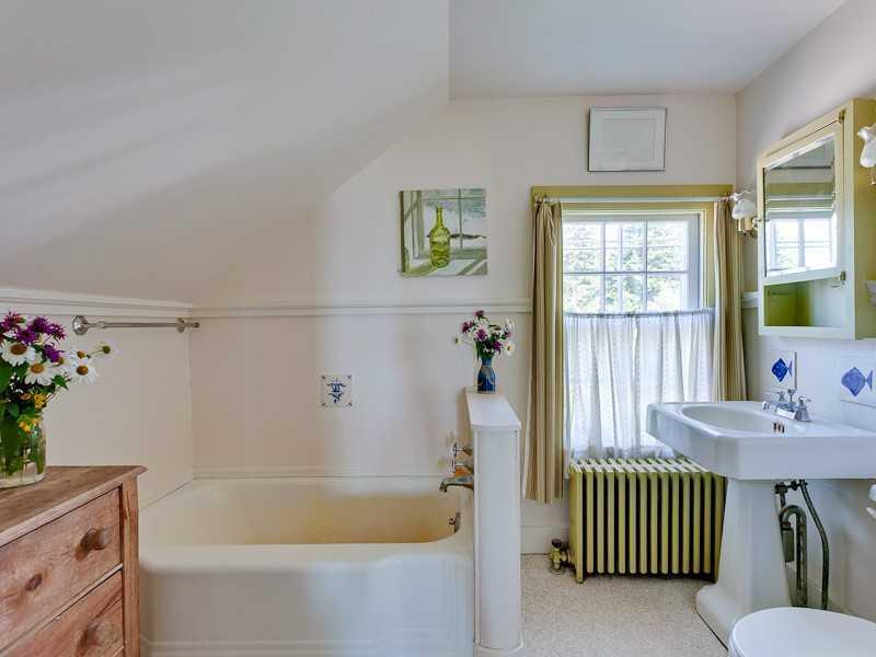 442 Port Clyde Road Tenants Harbor, ME 04860 - Photo 16 of 31 Bathroom.