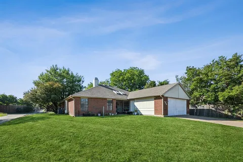 $340,000 | 226 East Ridgegate Drive, Garland, TX 75040