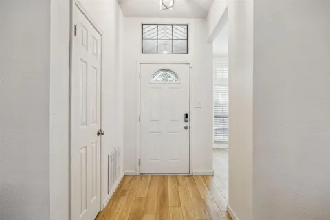 a view of front door with a door