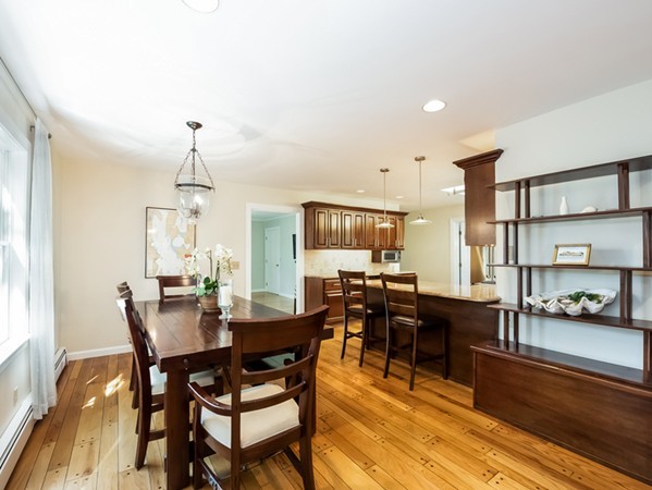 3 Beacon Hill Road Marblehead, MA 01945 - Photo 4 of 22
