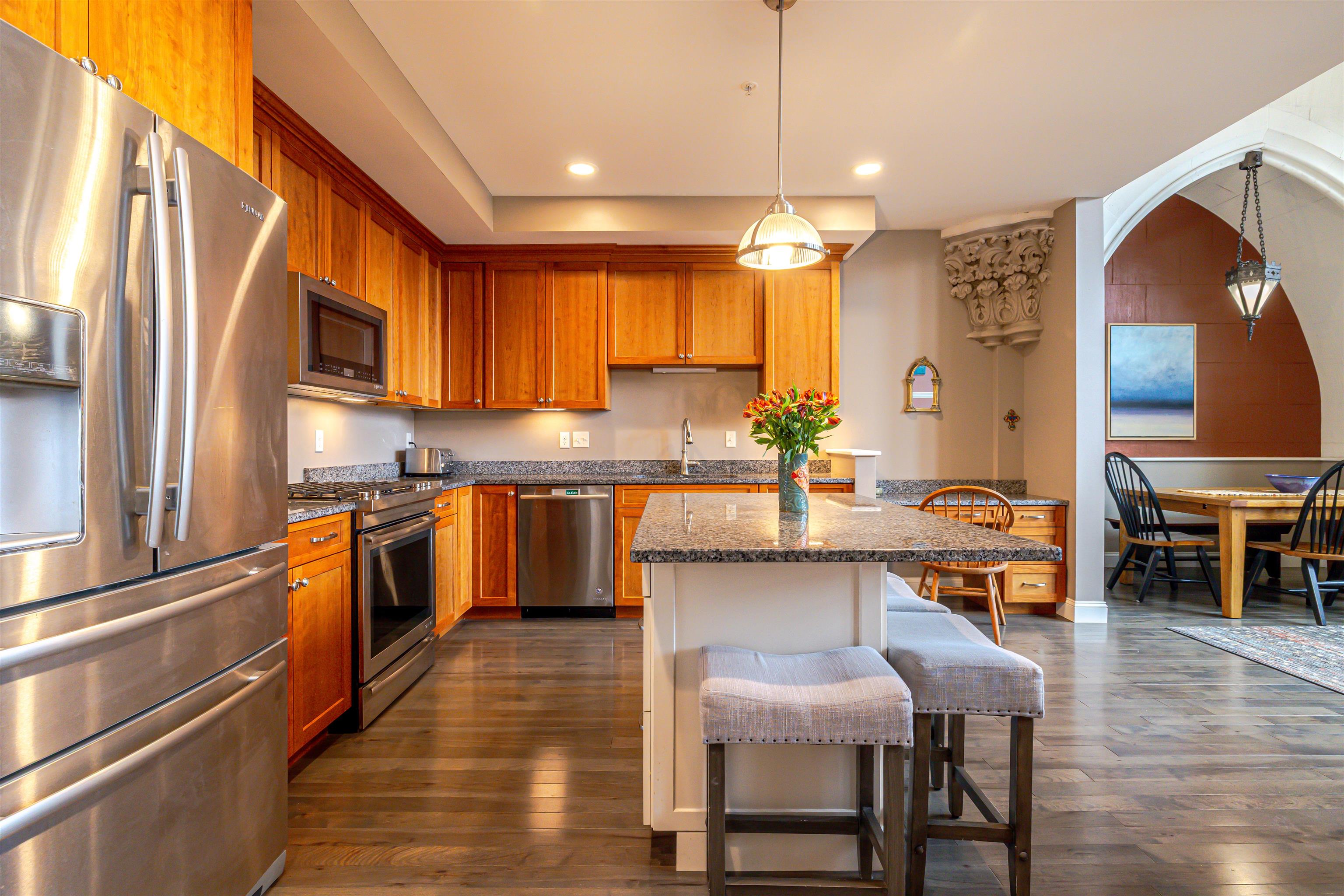 54 Pleasant Street, Unit 8 Concord, NH 03301 - Photo 25 of 60