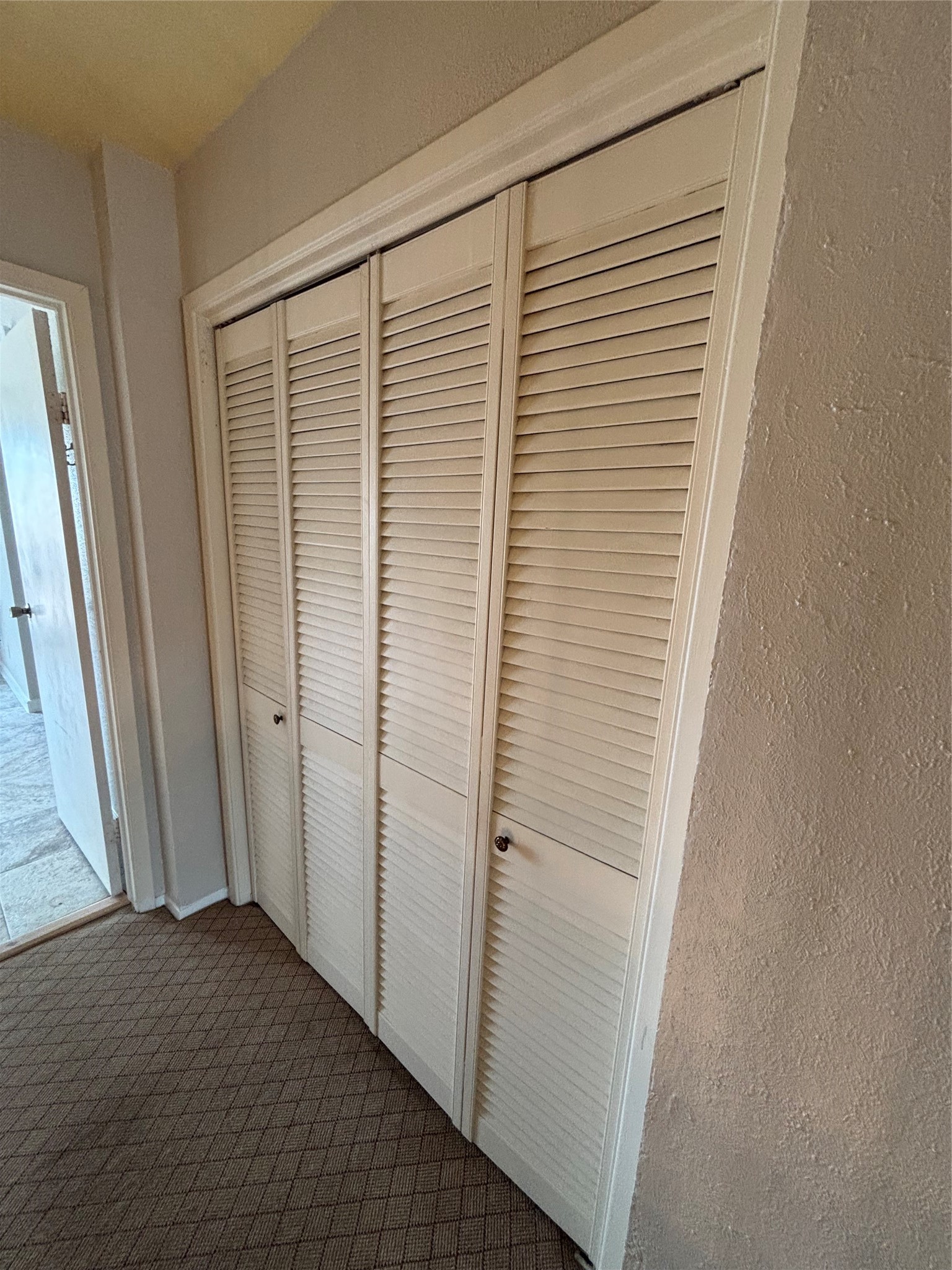 14515 Wunderlich Drive, Unit 315 Houston, TX 77069 - Photo 21 of 37 an empty room with wooden floor and a window
