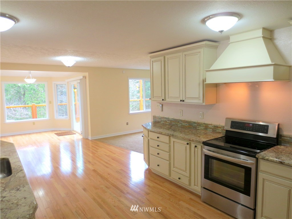 3394 Mt Pleasant Road Kelso, WA 98626 - Photo 5 of 25 Gallery Image 5