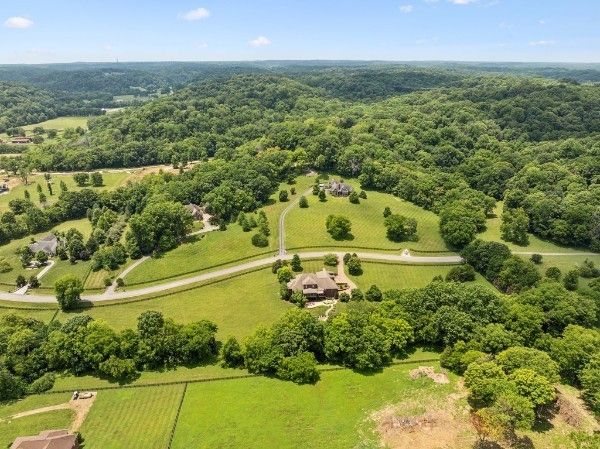 $3,150,000 | 3630 Bear Creek Lane, Thompson's Station, TN 37179