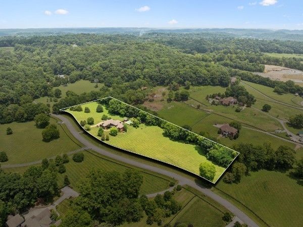 $3,150,000 | 3630 Bear Creek Lane, Thompson's Station, TN 37179
