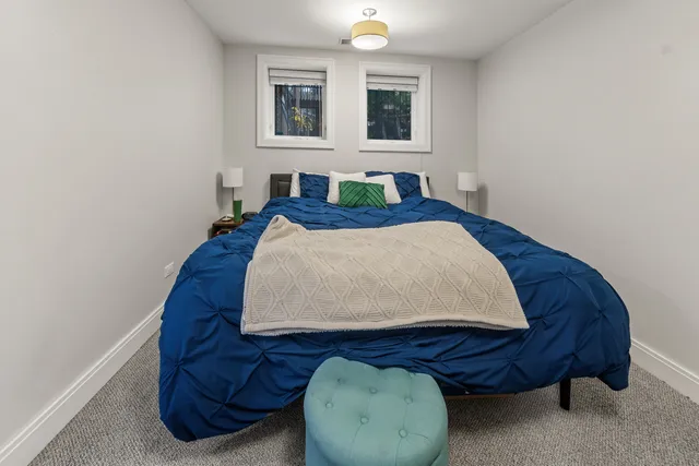 $3,005 | 856 North Hermitage Avenue, Unit 1R, Chicago, IL 60622