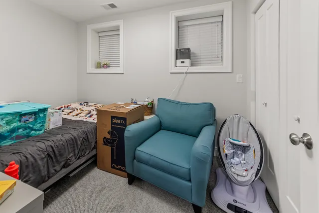 $3,005 | 856 North Hermitage Avenue, Unit 1R, Chicago, IL 60622