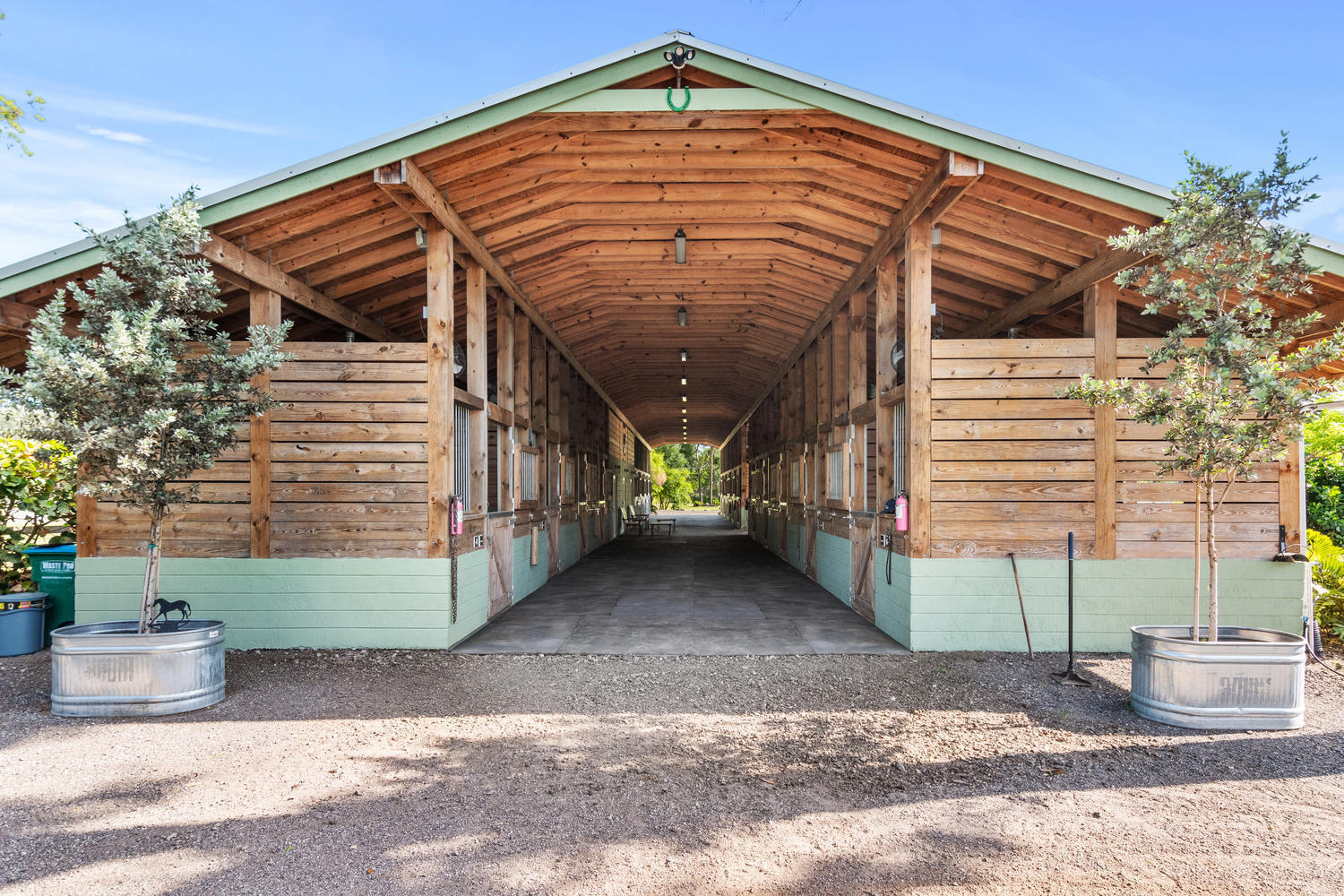 495 E Road Loxahatchee Groves, FL 33470 - Photo 6 of 73 495 E Rd Loxahatchee FL 33470-large-005-