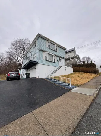 $1,500 | 16 Grove Street, New London, CT 06320