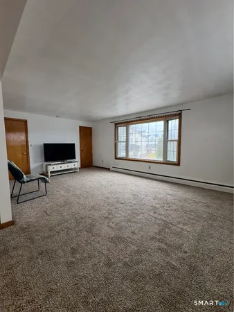 $1,500 | 16 Grove Street, New London, CT 06320