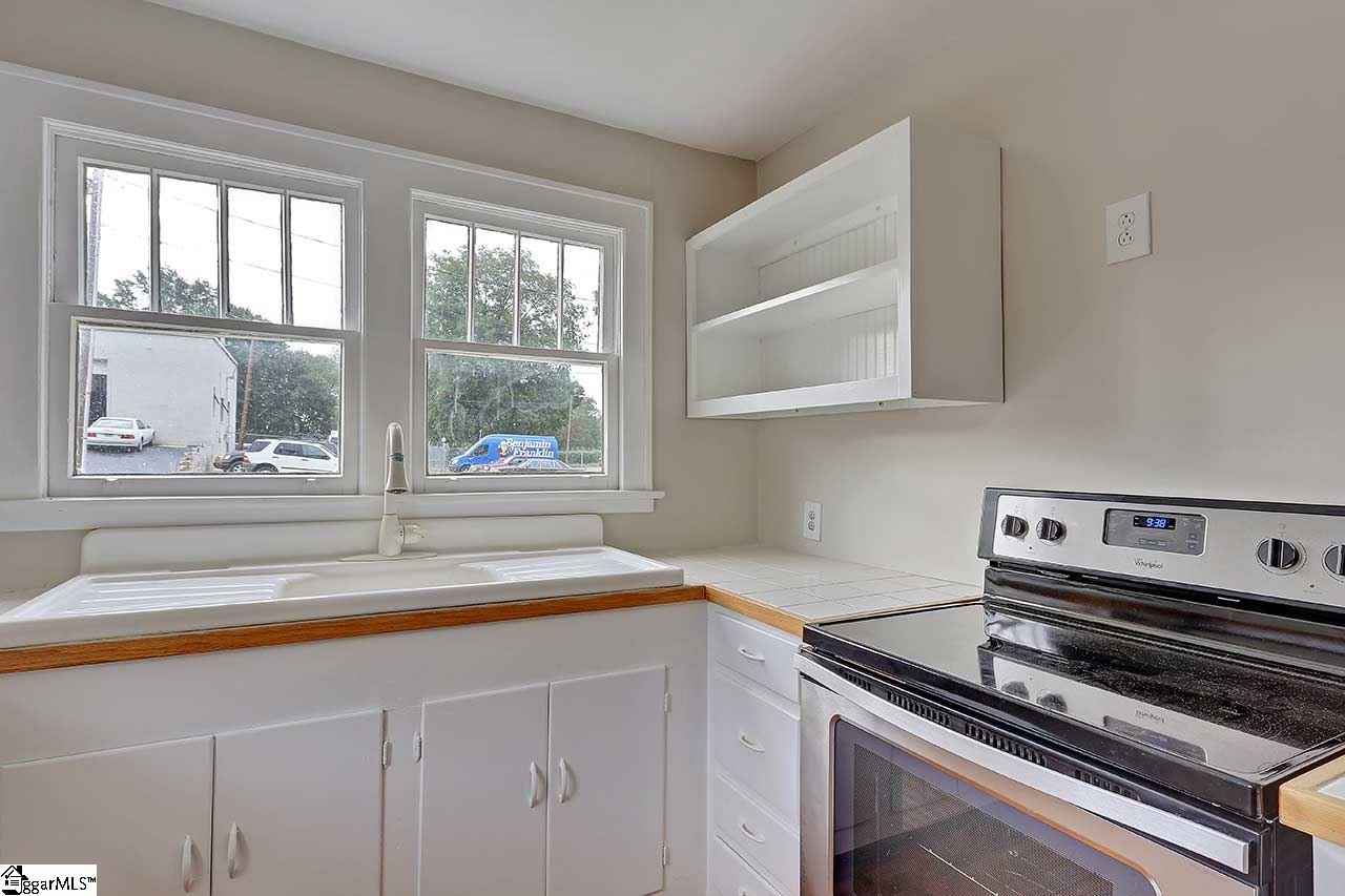 16 Blair Street Greenville, SC 29607 - Photo 12 of 26