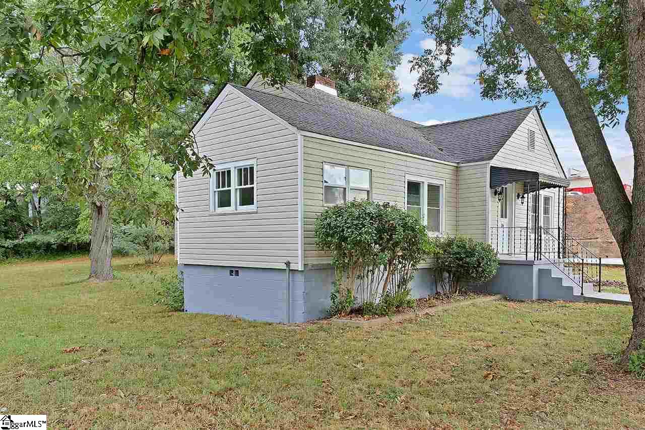 16 Blair Street Greenville, SC 29607 - Photo 3 of 26