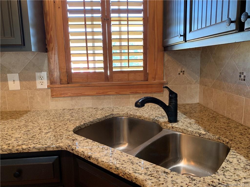 104 Carr Road Dallas, NC 28034 - Photo 5 of 23 Gallery Image 5