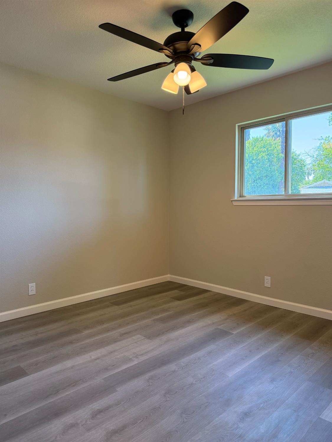 2304 Coston Avenue Modesto, CA 95350 - Photo 12 of 23
