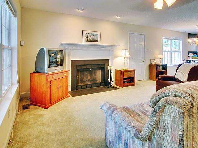 2902 Sparger Road Durham, NC 27705 - Photo 8 of 25 Gallery Image 8