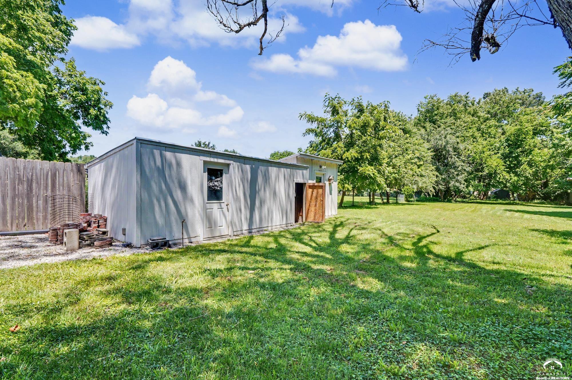 630 North 5th Street Lawrence, KS 66044 - Photo 26 of 40