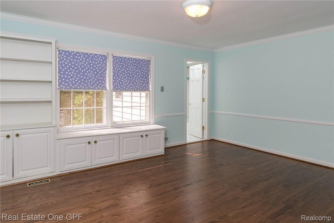 521 Lake Shore Road Grosse Pointe, MI 48236 - Photo 41 of 58 521LakeShoreRd-36.jpg