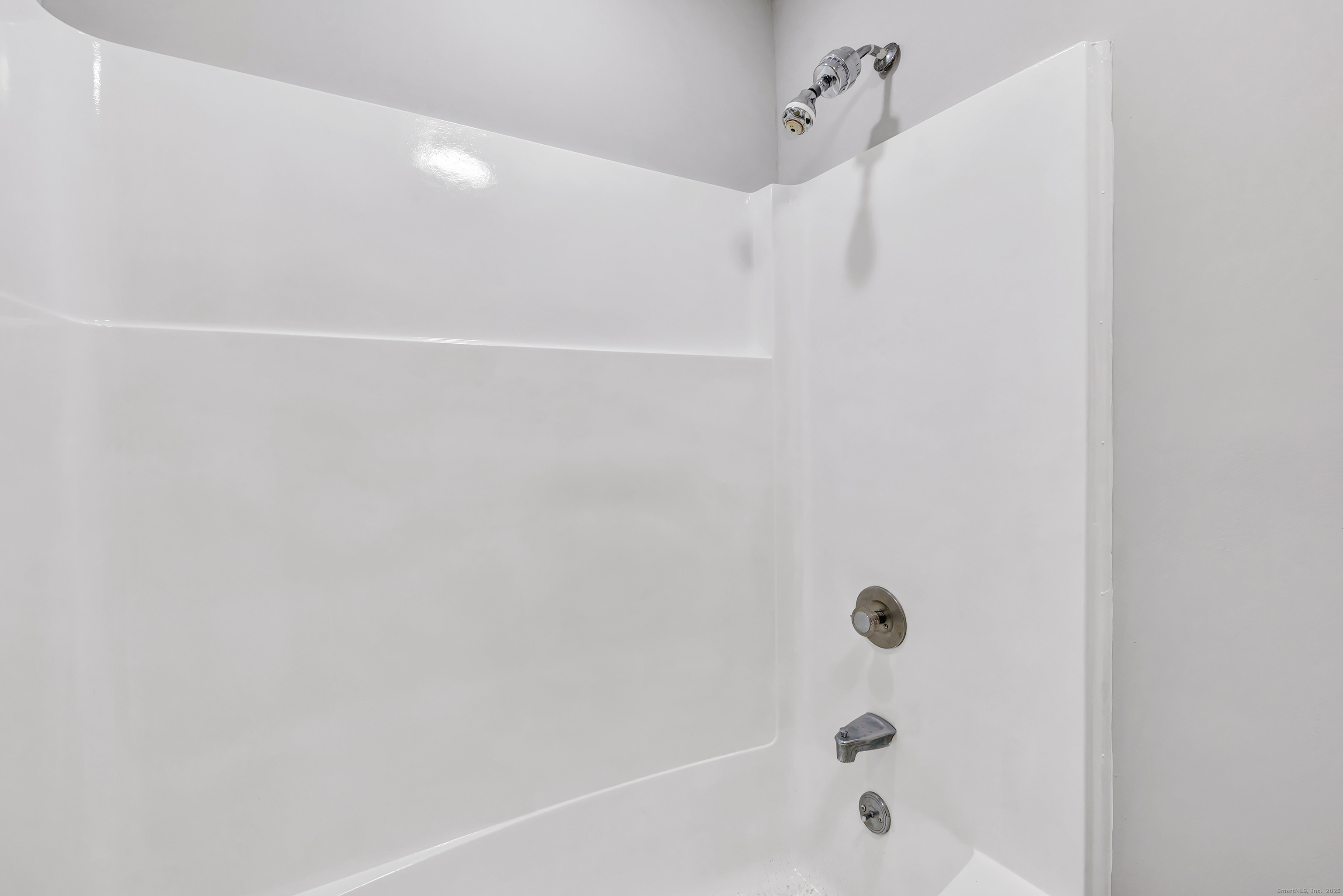 76 Dorman Road Oxford, CT 06478 - Photo 29 of 39 a bathroom with a bathtub