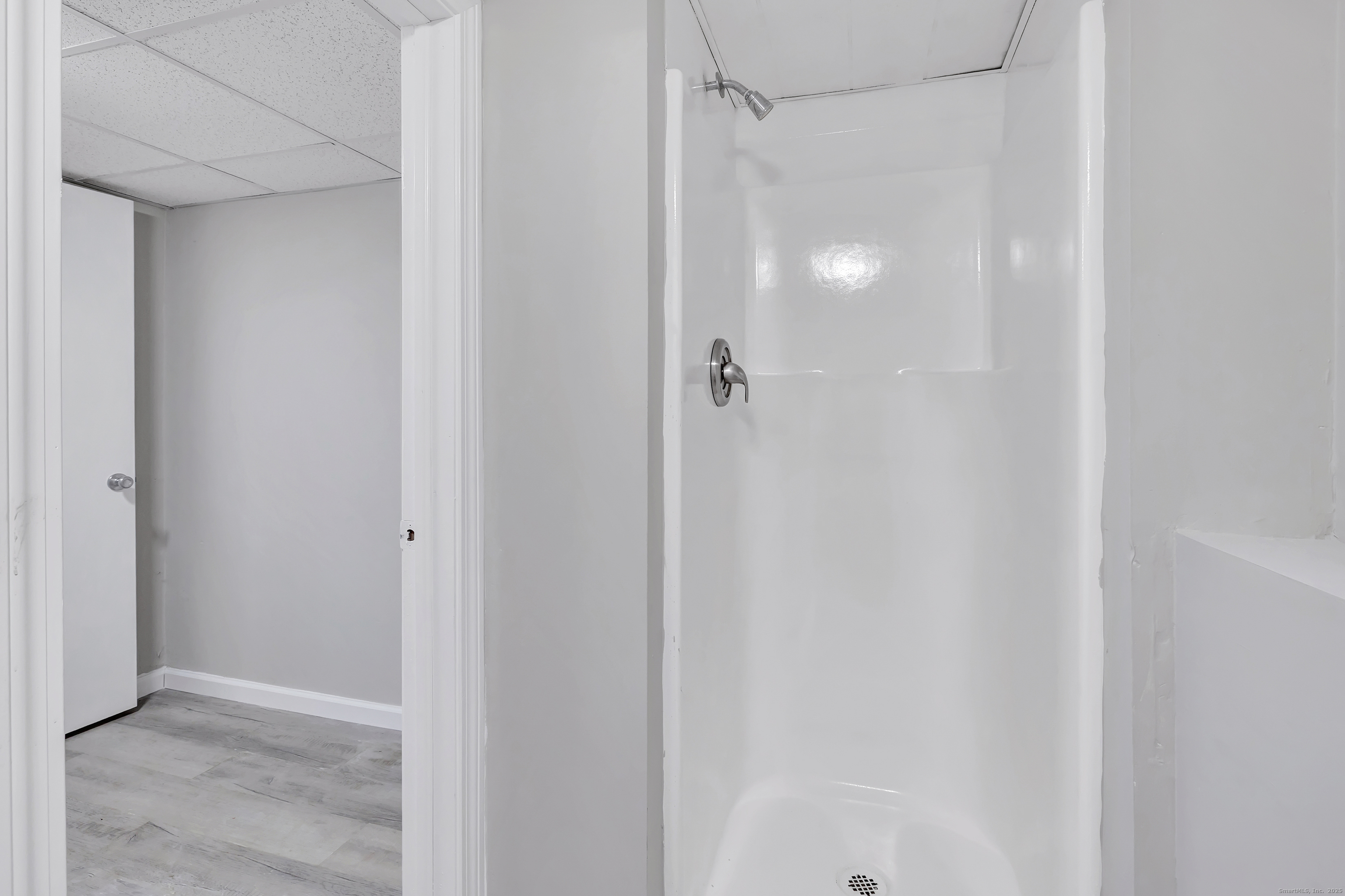 76 Dorman Road Oxford, CT 06478 - Photo 39 of 39 a bathroom that has a glass shower door