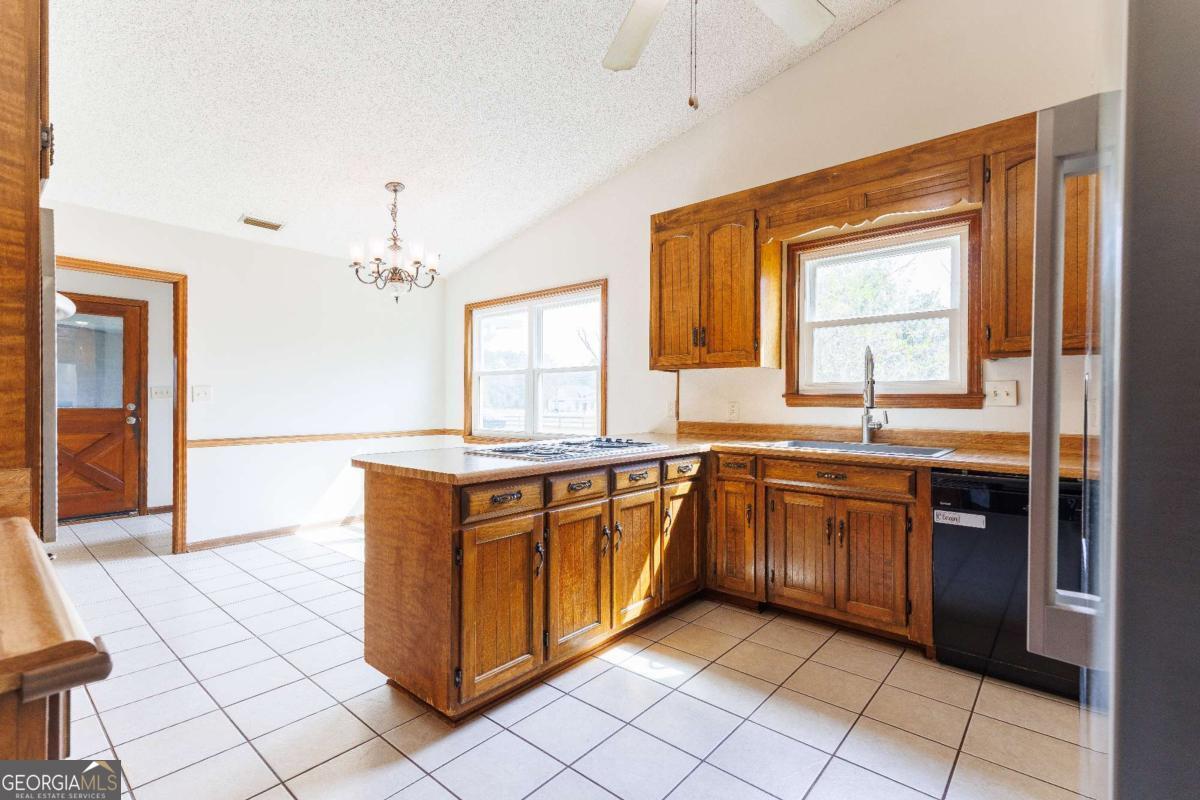 3215 Stallings Road Valdosta, GA 31605 - Photo 11 of 45