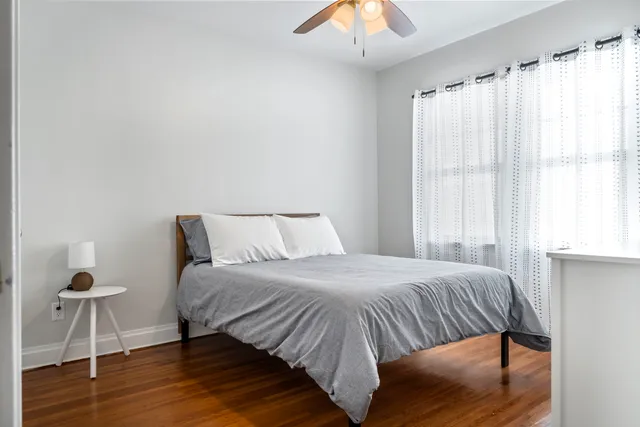 $1,895 | 1223 East Oakland Avenue, Bloomington, IL 61701