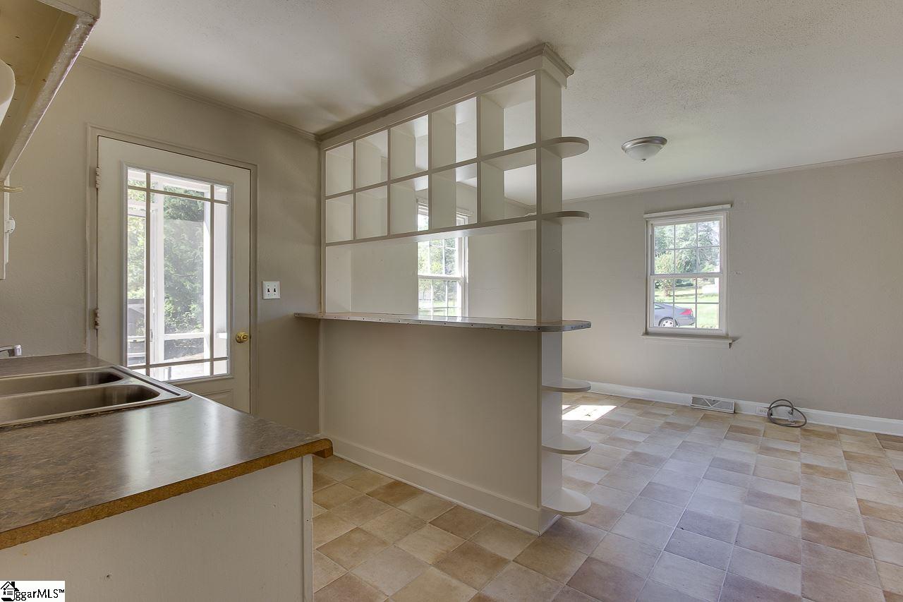 1019 North Franklin Road Greenville, SC 29617 - Photo 11 of 22 Gallery Image 11