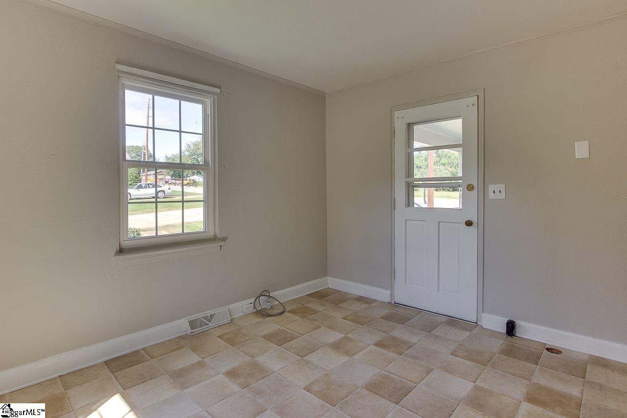 1019 North Franklin Road Greenville, SC 29617 - Photo 14 of 22 Gallery Image 14