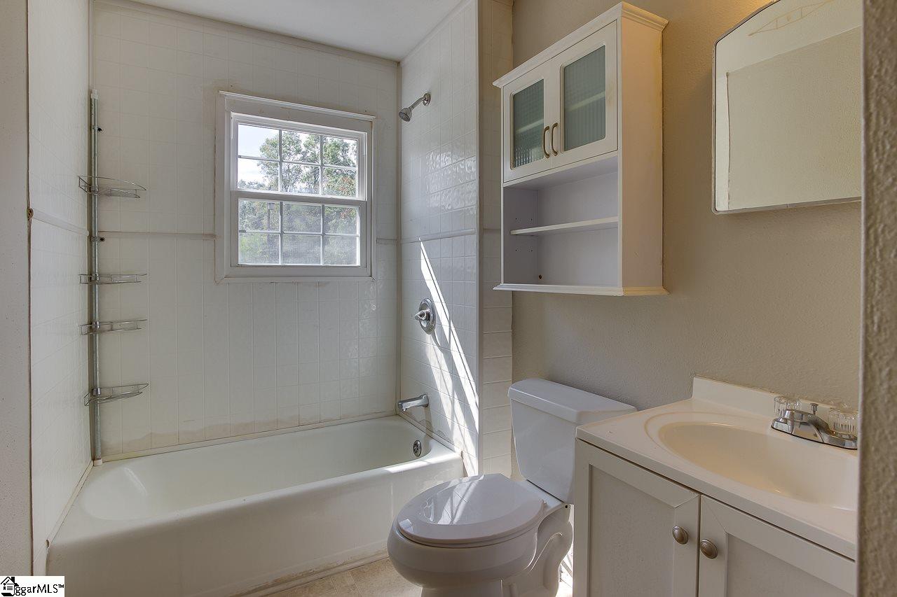 1019 North Franklin Road Greenville, SC 29617 - Photo 18 of 22 Gallery Image 18