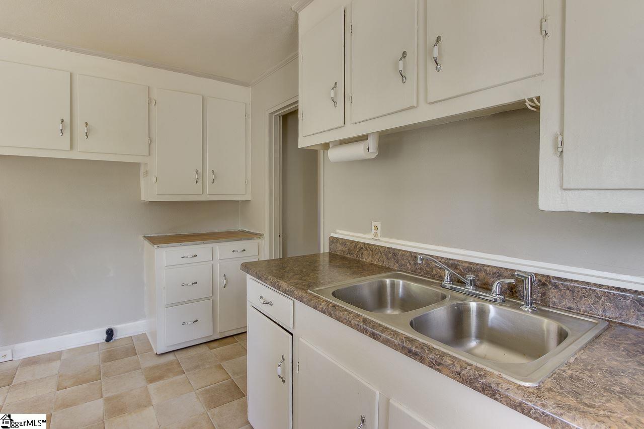 1019 North Franklin Road Greenville, SC 29617 - Photo 9 of 22 Gallery Image 9