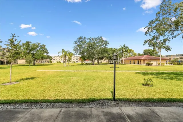 $240,000 | 4920 Locust Street Northeast, Unit 115, St. Petersburg, FL 33703
