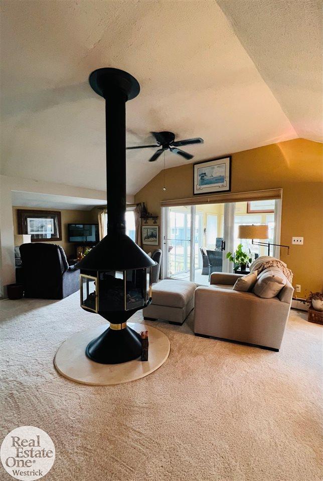 8343 North River Road Marine City, MI 48039 - Photo 13 of 38 Living room with doorwall