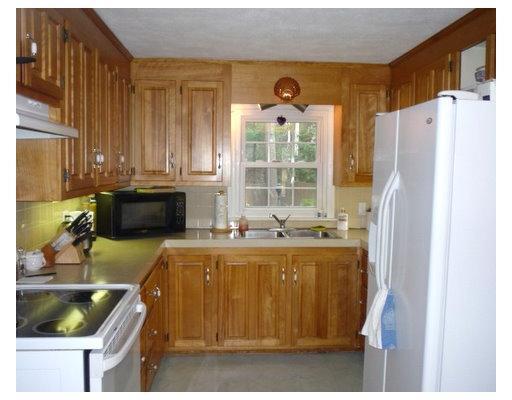3 Riverbend Road Wells, ME 04090 - Photo 16 of 19 Kitchen.