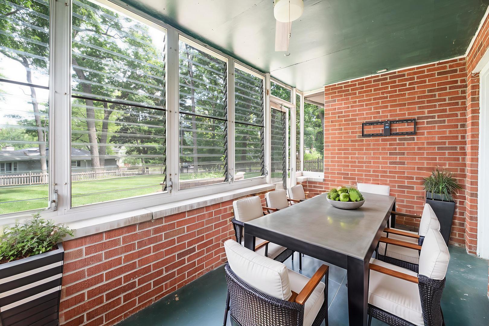 308 Dunbar Road Mundelein, IL 60060 - Photo 27 of 33 a view of a dining room with furniture window and outside view