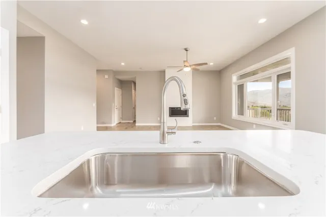 $414,900 | 482 Sunny Brooke Lane, Chelan, WA 98816