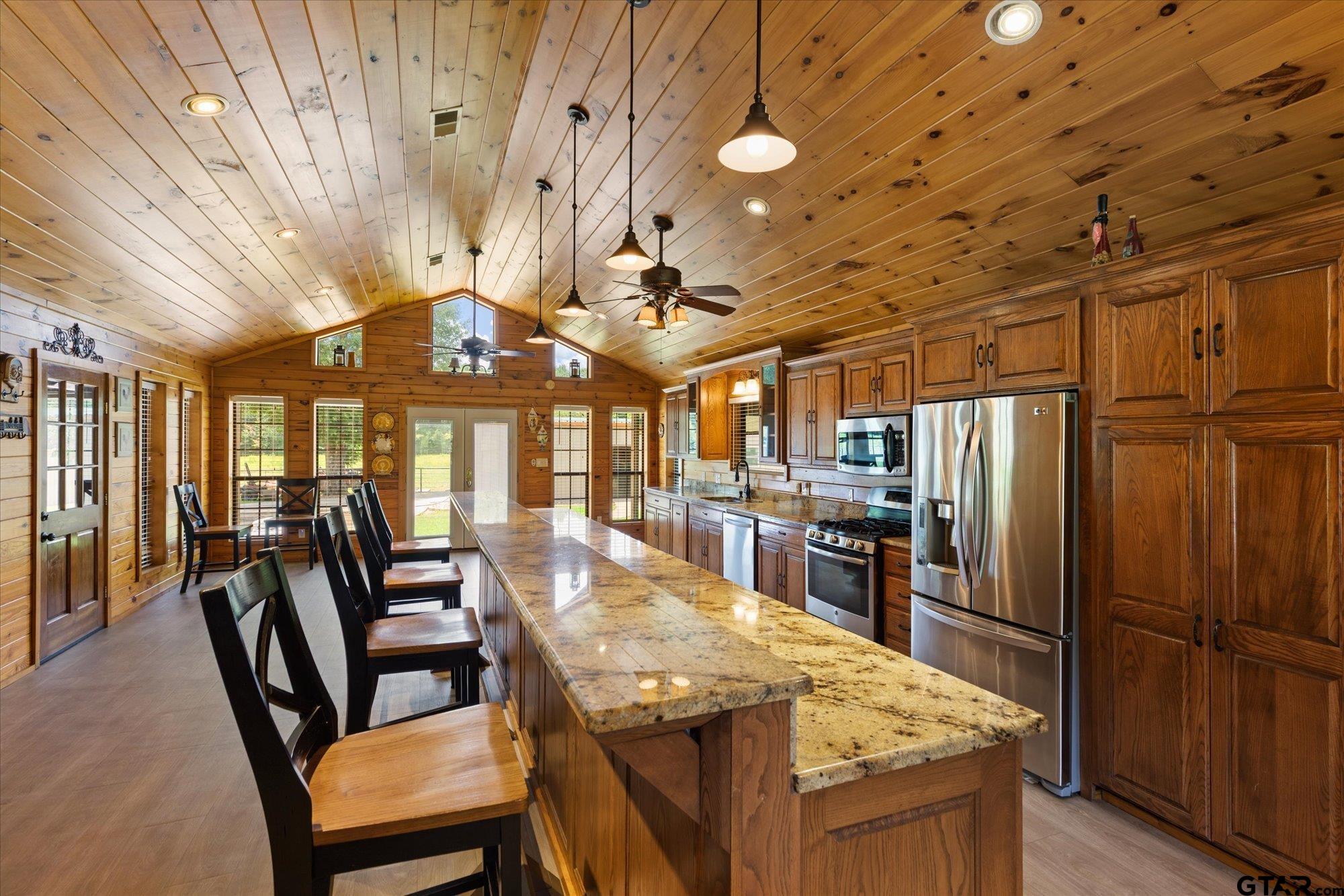 124 Loblolly Road Gilmer, TX 75645 - Photo 3 of 39