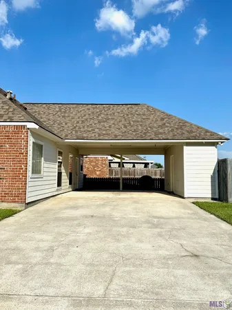 $1,850 | 40303 Crestridge Drive, Gonzales, LA 70737