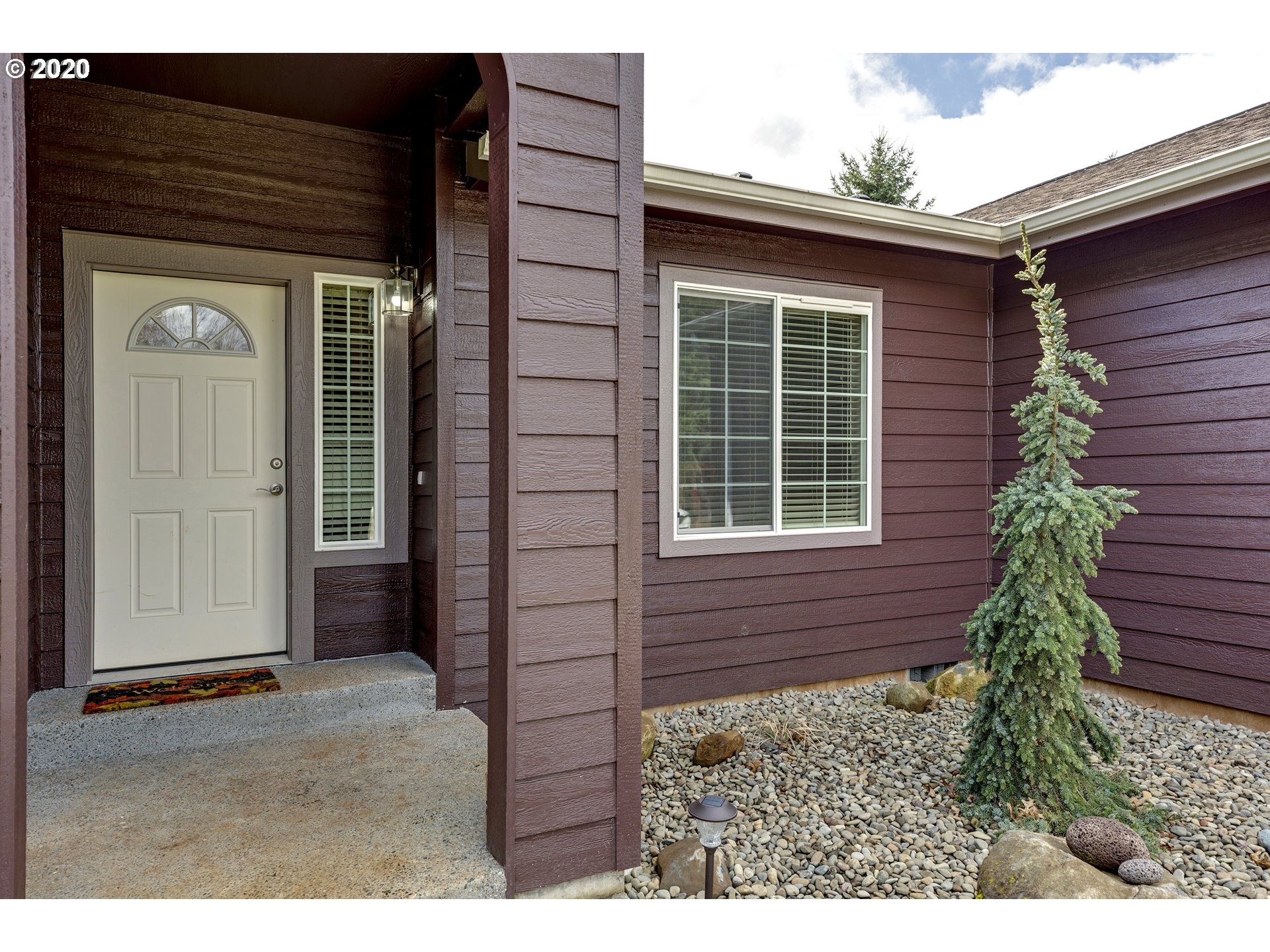 33540 Southeast Bryant Road Estacada, OR 97023 - Photo 2 of 29 Gallery Image 2